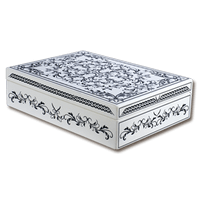 Шкатулка белая из дерева ясень, клён